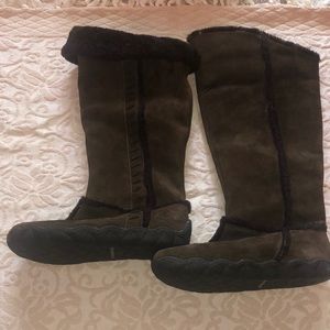 Patagonia Scamperdown Alpaca boots